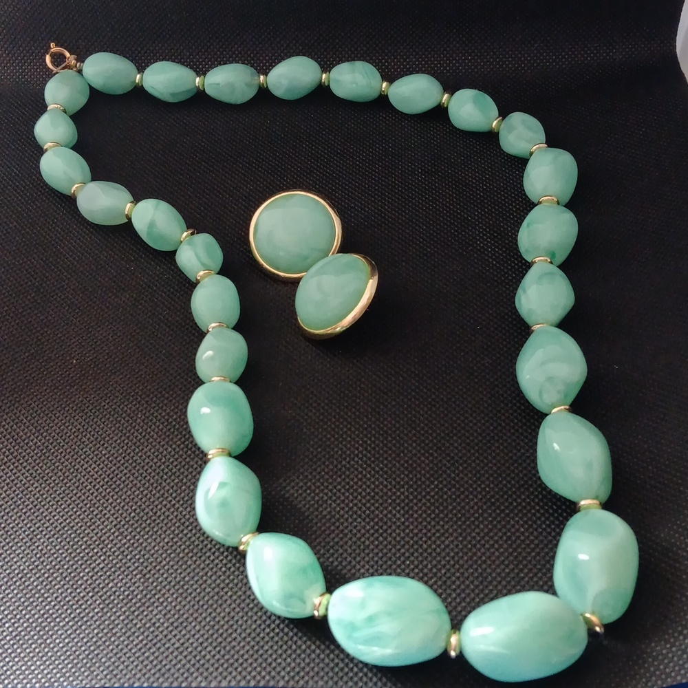 Elegant Sage/Seafoam Green Necklace and Earring Set